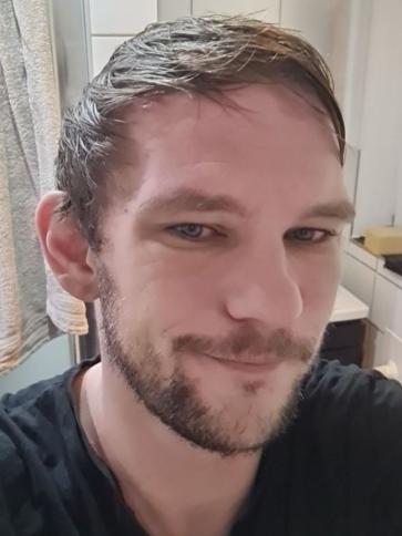 Andreas, 34 éves miskei társkereső férfi profil fotója