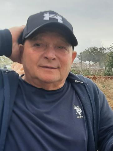 Tibor, 70 éves szombathelyi társkereső férfi profil fotója Tibor, 70 éves szombathelyi társkereső férfi profil fotója