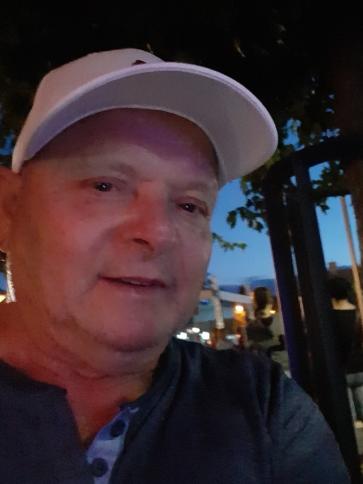 Tibor, 70 éves szombathelyi társkereső férfi profil fotója