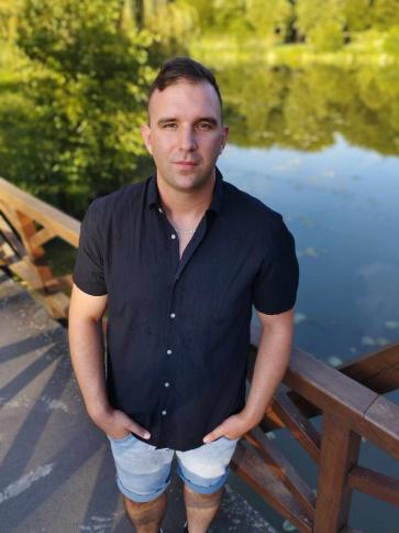 András, 34 éves veszprémi társkereső férfi profil fotója