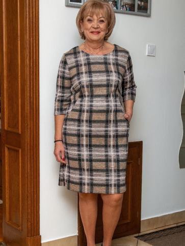 Zsuzsa, 65 éves kazincbarcikai társkereső nő profil fotója