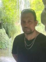 Sziasztok! Tibor vagyok. Komoly süttői párkereső nők jelentkezését várom.