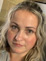 Sziasztok! Ilona vagyok. Fiatal Nagy Britannia kerületi párkereső fiúkat chat-re várok.
