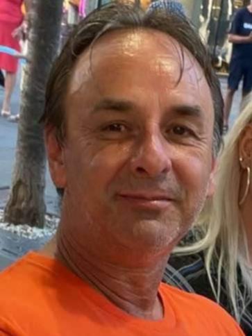 József, 56 éves beloianniszi társkereső férfi profil fotója