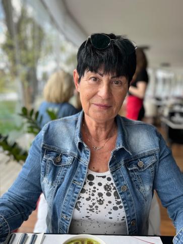 Éva, 59 éves szarvasi társkereső nő profil fotója