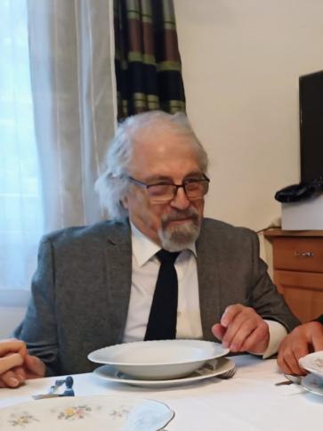 Tamás, 79 éves székesfehérvári társkereső férfi profil fotója