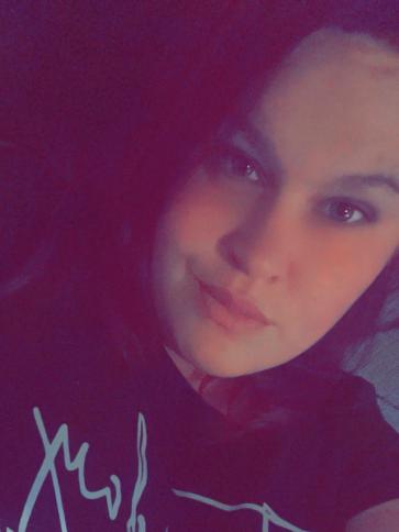 Petra, 26 éves alsópetényi társkereső nő profil fotója