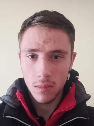 Máté, 22 éves süttői társkereső férfi profil fotója
