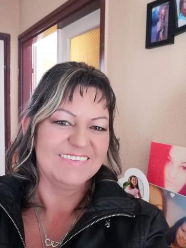 Mária, 48 éves bugyi társkereső nő profil fotója