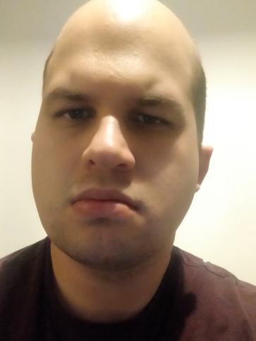 Benjámin, 29 éves egri társkereső férfi profil fotója