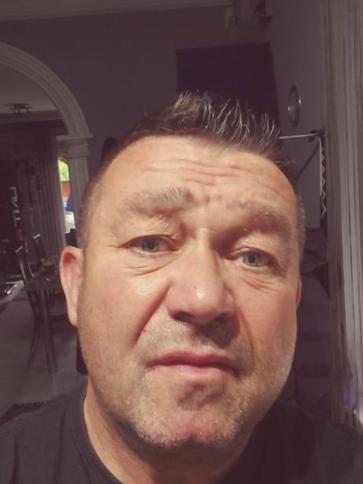 Csaba, 57 éves szigetszentmiklósi társkereső férfi profil fotója