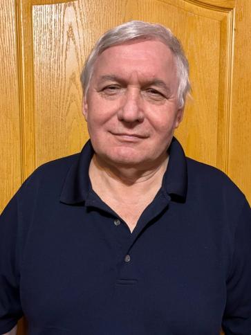 Lajos, 74 éves tatabányai társkereső férfi profil fotója