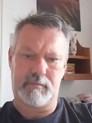 Imre, 61 éves franciaországi társkereső férfi profil fotója