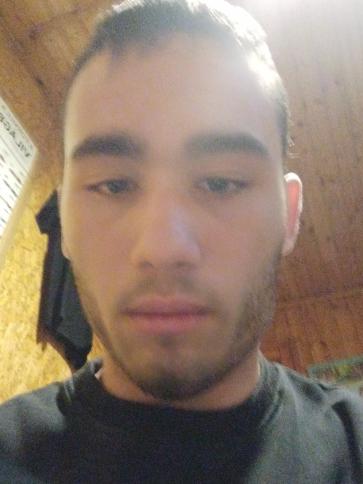 István, 20 éves tiszakécskei társkereső férfi profil fotója