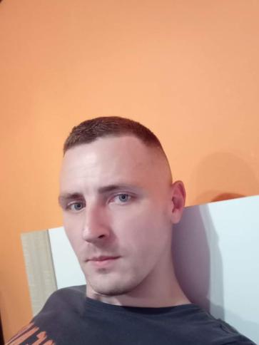 József, 34 éves szlovákiai társkereső férfi profil fotója