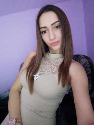 Andi, 34 éves Budapest V. kerületi társkereső nő profil fotója