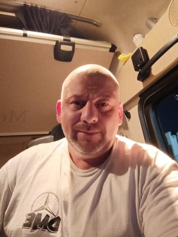 László, 48 éves tatai társkereső férfi profil fotója