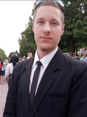 Zoltán, 21 éves kenézlői társkereső férfi profil fotója
