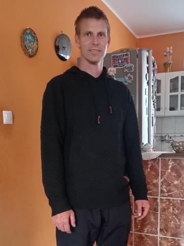Attila, 36 éves bajai társkereső férfi profil fotója Attila, 36 éves bajai társkereső férfi profil fotója