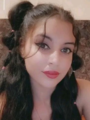 Nikol, 22 éves ajaki társkereső nő profil fotója Nikol, 22 éves ajaki társkereső nő profil fotója