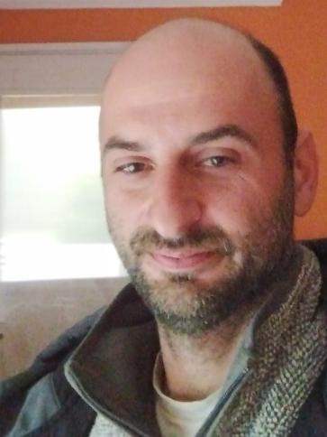 Roland, 37 éves nagykanizsai társkereső férfi profil fotója