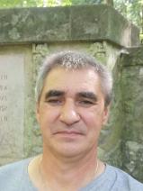 Sziasztok! Gábor vagyok. Komoly fertődi párkereső nők jelentkezését várom.