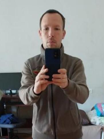Richárd, 44 éves celldömölki társkereső férfi profil fotója