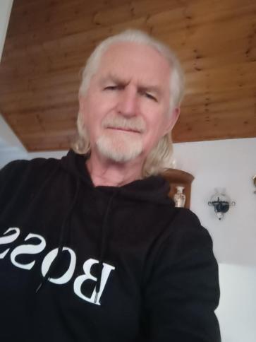 Tibor, 72 éves budaörsi társkereső férfi profil fotója