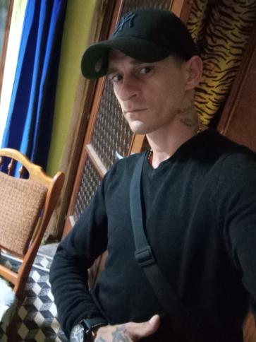 Sándor, 32 éves tápiószelei társkereső férfi profil fotója