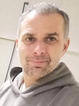 Sziasztok! Péter vagyok. Online érdi randizni vágyó nők kattinsatok a kedvenc gombra.