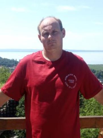 Zoltán, 41 éves sülysápi társkereső férfi profil fotója