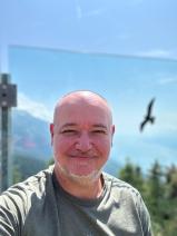 Sziasztok! Zoli vagyok. Diplomás Budapest XVI. kerületi társkereső nőket keresek ismerkedési célból.