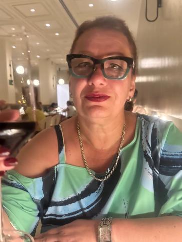Szilvia, 57 éves kanadai társkereső nő profil fotója