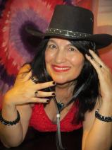 Sziasztok! Beatrix vagyok. Online Budapest IV. kerületi randizni vágyó férfiak jelöljetek kedvencnek.