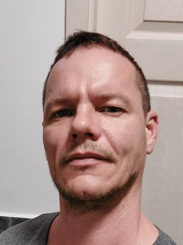 Máté, 41 éves tököli társkereső férfi profil fotója