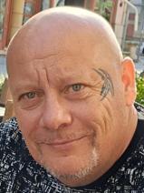 Sziasztok! József vagyok. Komoly dunaszekcsői párkereső nők jelentkezését várom.