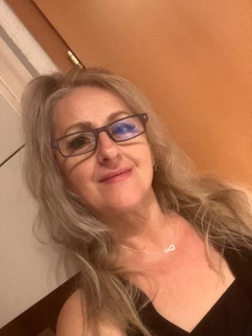 Olgi, 53 éves ausztriai társkereső nő profil fotója