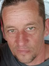 Sziasztok! Alex vagyok. Ingyenesen megismerhető szolnoki nőkkel randiznék.