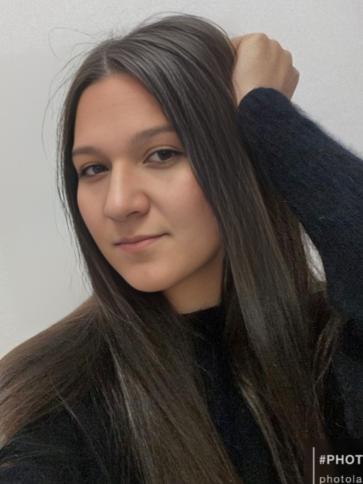 Sára, 22 éves ádándi társkereső nő profil fotója
