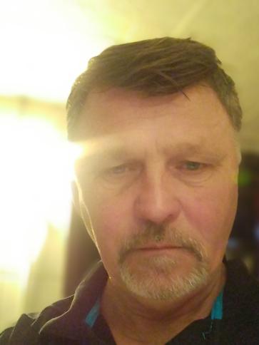 János, 59 éves algyői társkereső férfi profil fotója