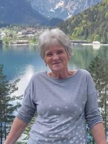 Mária, 65 éves mohácsi társkereső nő profil fotója
