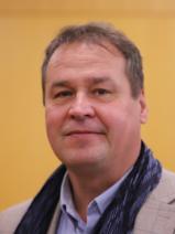 Sziasztok! Bertalan vagyok. Ingyenesen megismerhető Budapest II. kerületi nőkkel randiznék.