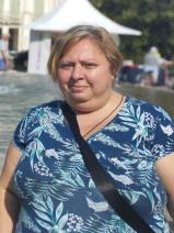 Sziasztok! Eliza vagyok. Komoly hollandiai társkereső férfiak jelentkezését várom.