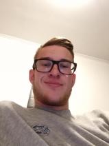 Sziasztok! Gergely vagyok. Komoly kismányoki párkereső nők jelentkezését várom.