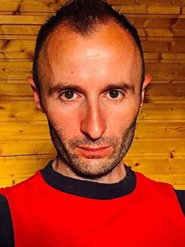 Csaba, 40 éves esztergomi társkereső férfi profil fotója