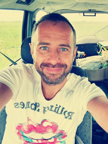 Viktor, 42 éves jánoshalmi társkereső férfi profil fotója