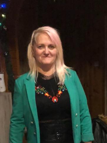 Erika, 58 éves ócsai társkereső nő profil fotója