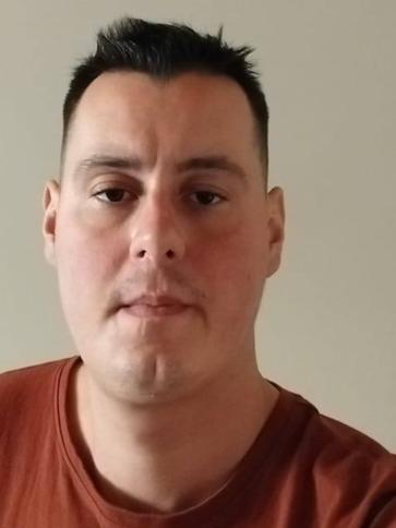 Roland, 33 éves szekszárdi társkereső férfi profil fotója