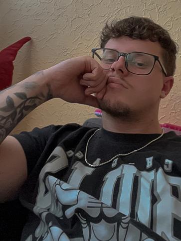 Dávid, 24 éves Budapest XVI. kerületi társkereső férfi profil fotója Dávid, 24 éves Budapest XVI. kerületi társkereső férfi profil fotója