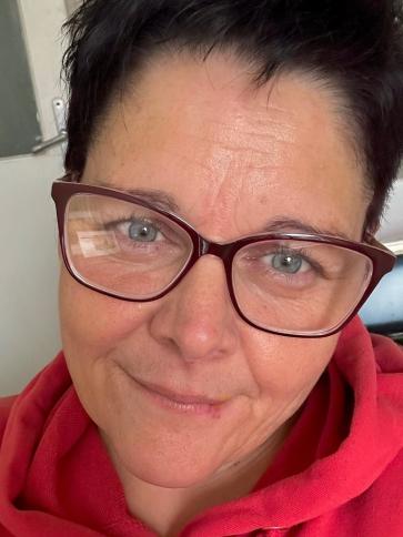 Meli, 47 éves ajkai társkereső nő profil fotója